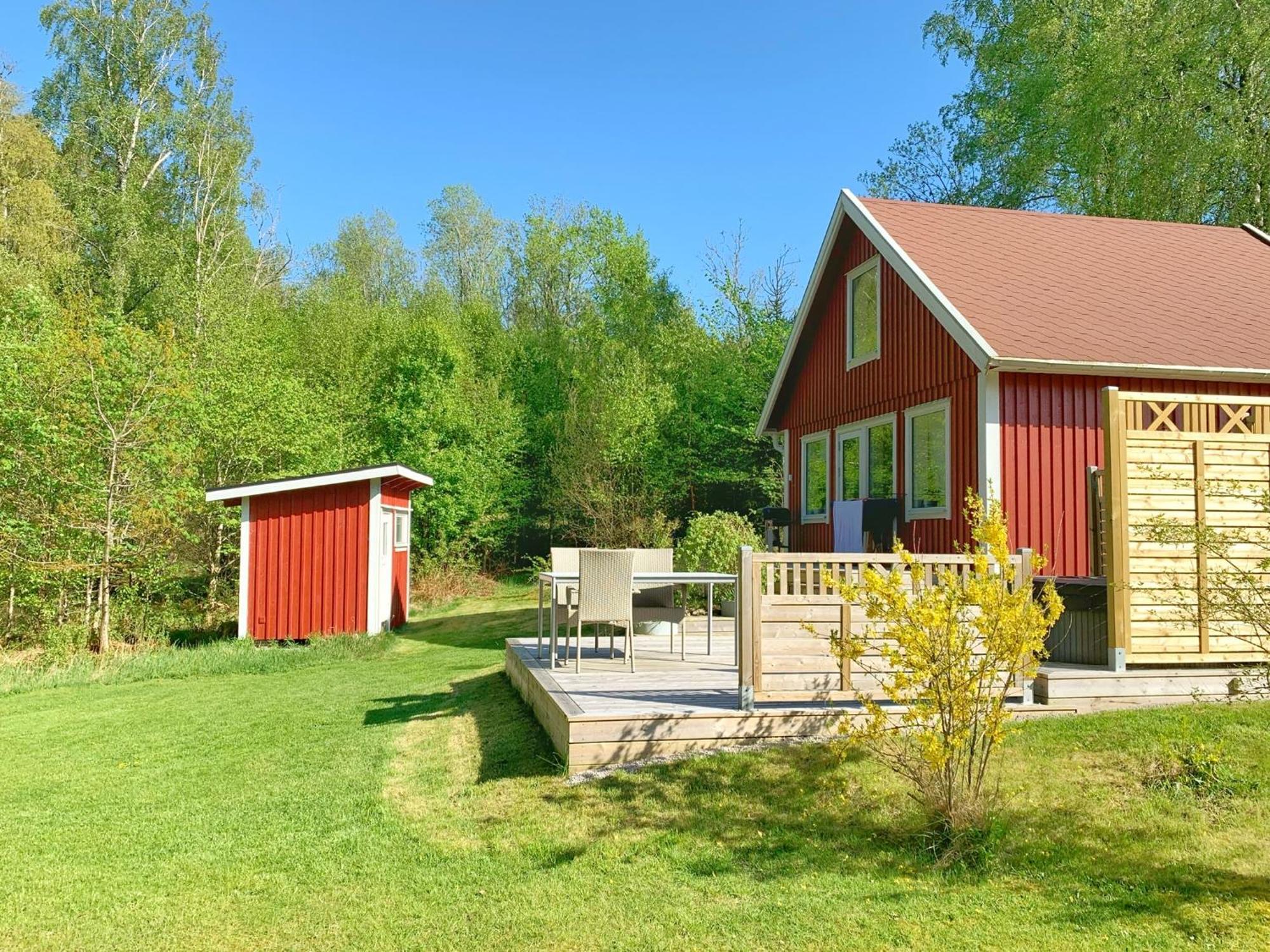 The Blomsholm Cabin - Load Your Electric Car Стромстад Экстерьер фото