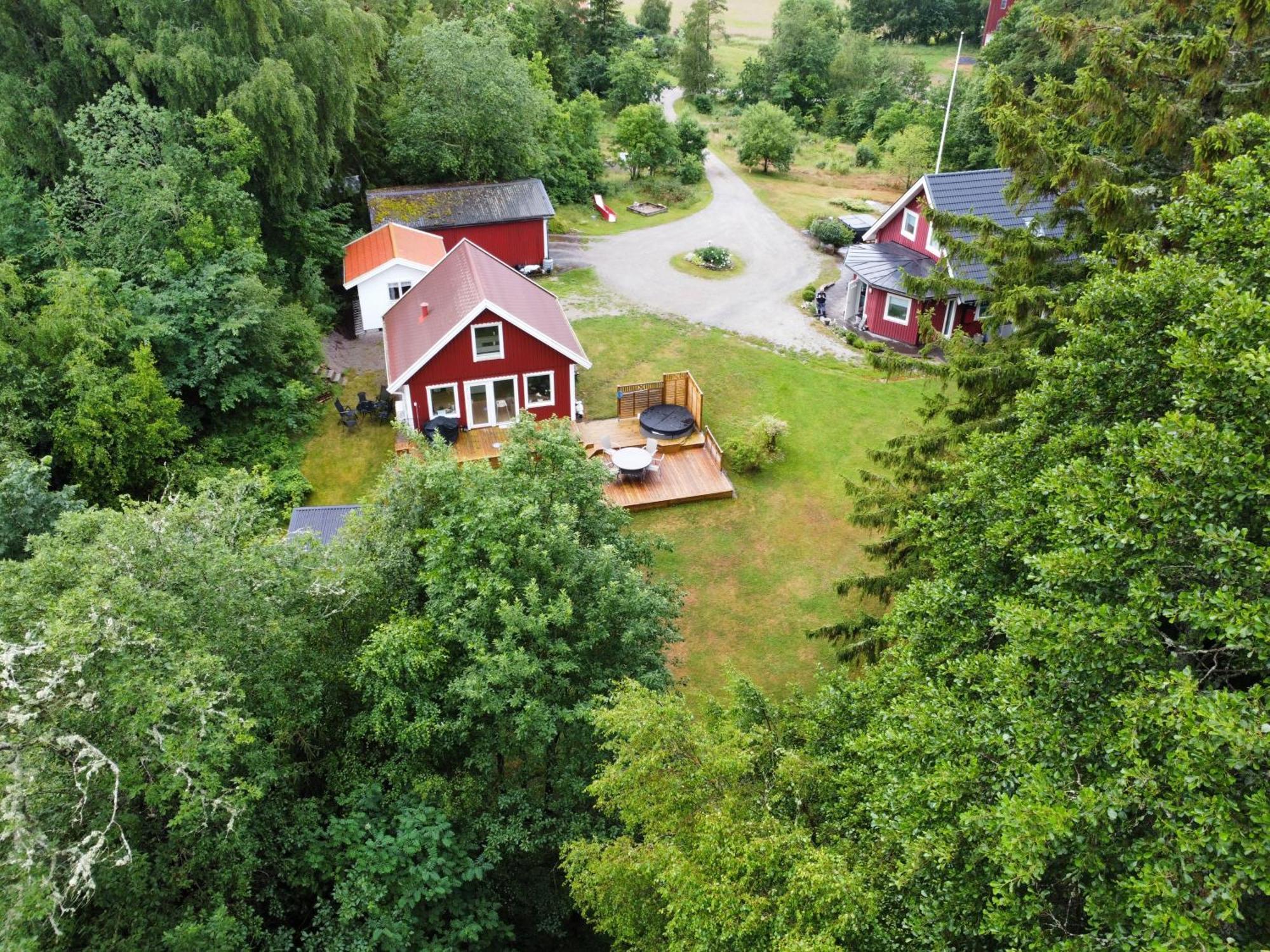 The Blomsholm Cabin - Load Your Electric Car Стромстад Экстерьер фото
